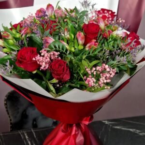 Pašėlęs gėlių šokis