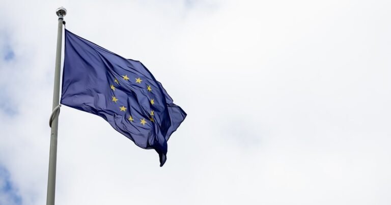 Vengrija skelbia istorinį posūkį: Magyaras žada grįžti prie „laisvos, demokratinės Europos