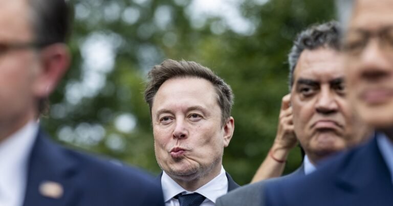 Elonas Muskas vėl smogė Ukrainai: prabilo apie tariamą paramos schemą ir praturtėjusį elitą
