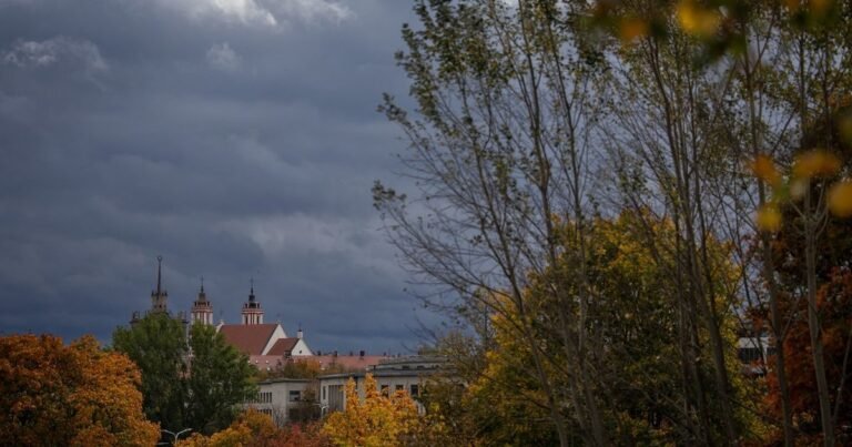 Europą pasiekia audrų virtinė: sinoptikė įspėja, ko netrukus sulauks Lietuva