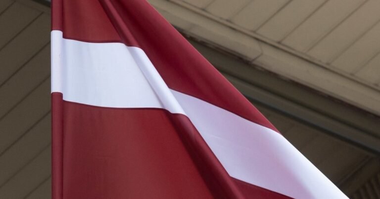 Latvija išsiuntė Rusijos žurnalistą: valdžia pripažino, kad per ilgai toleravo jo veiklą