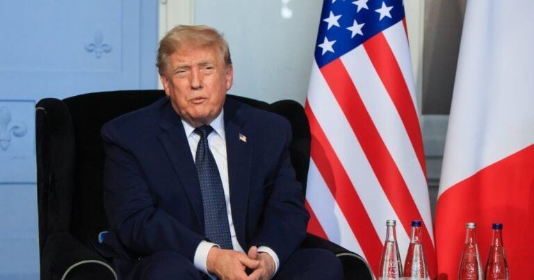 Trumpas įžvelgė Ukrainos smūgių motyvą: kas, jo manymu, siekia pakenkti respublikonams