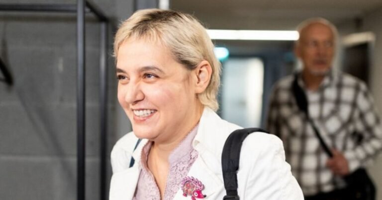 Olga Karač meta iššūkį valdžiai: žada teisinę kovą dėl deportacijos grėsmės