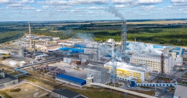 Lifosa“ netikėtai stabdė gamybą: paaiškėjo, kas galėjo nutikti Kėdainių gamykloje