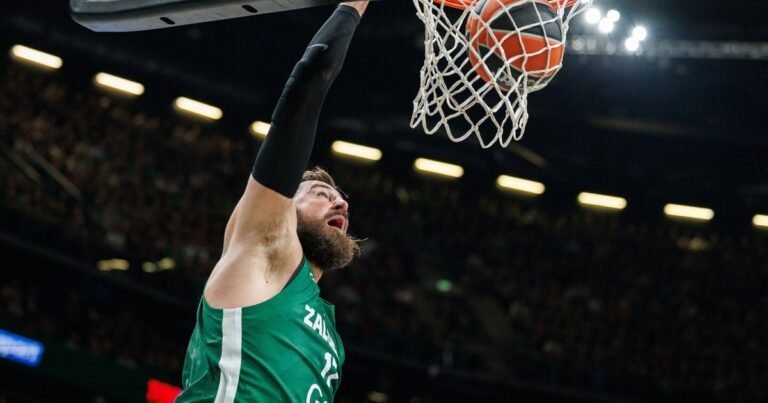 NBA vadovų prognozė apvertė favoritų sąrašą: Wembanyama nustelbė Jokičių, o Valančiūnas – tarp ryškiausių Europoje
