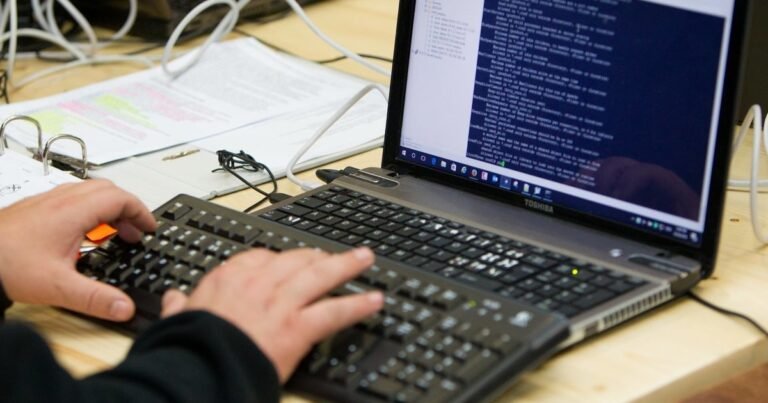 Europoje vieną po kitos uždarė svetaines: pavojingos PHP spragos palietė ir Lietuvą