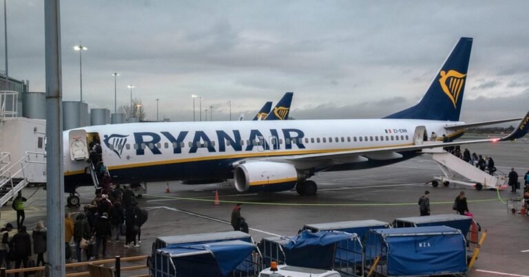 Ryanair“ pasišaipė iš keleivių įpročių: komentaruose sulaukė netikėto atsako