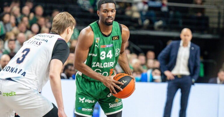 Keenanas Evansas grįžo į aikštę, o „Žalgiris“ nepasigailėjo Jonavos komandos: kauniečiai iškovojo septintą pergalę iš eilės
